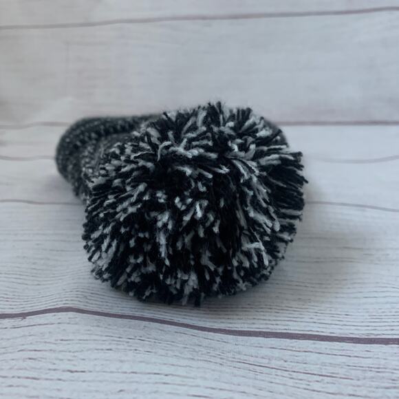 Kids Black and White Stocking Hat with Pom Folded Cuff Fleece Interior Small - Picture 6 of 11